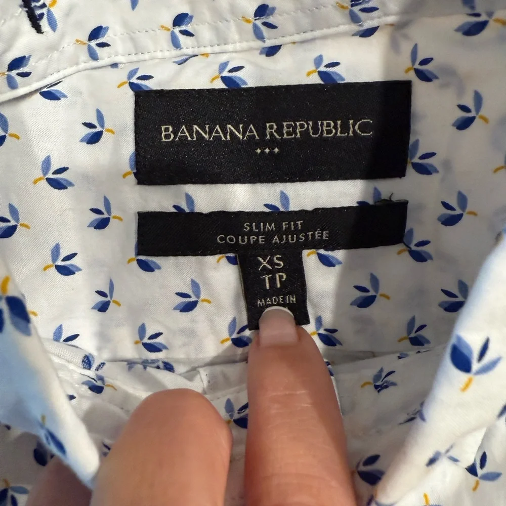 XS Banana Republic Button Down White and Blue Slim Fit Print Shirt - Picture 4 of 8